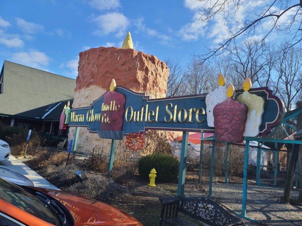 Top 5 Reasons to Visit the Warm Glow Candle Outlet TheCrazyWorkingMom